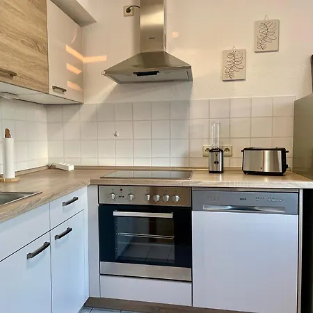 Lamiacasa Balcony Near Bosch And Train Station *